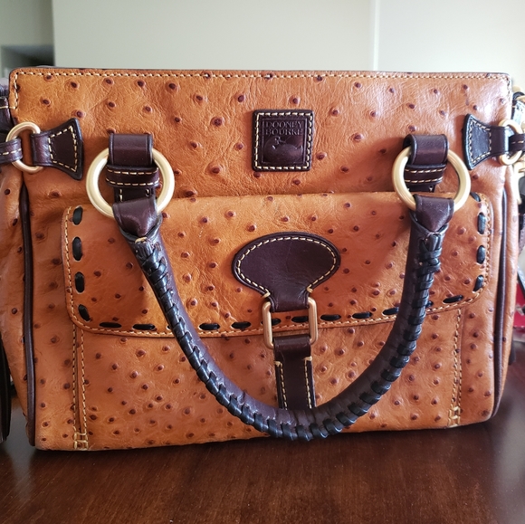 Dooney & Bourke Handbags - Dooney & Bourke Medium Pocket Satchel